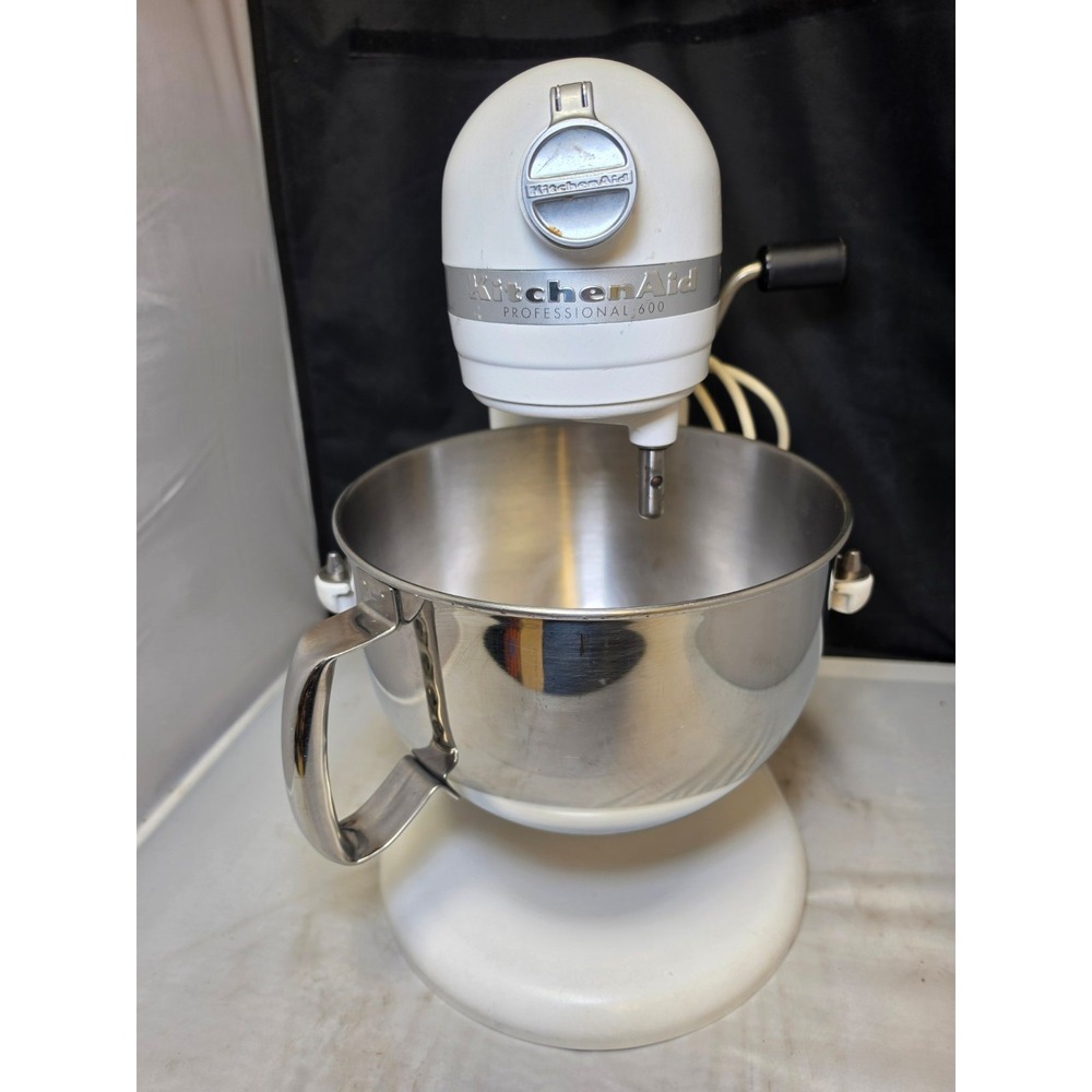 KitchenAid Professional 600 6Qt Bowl-Lift Mixer White w/ Bowl No Attachments
